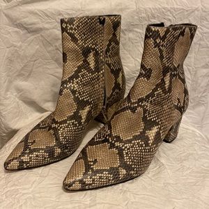 Dolce Vita boot